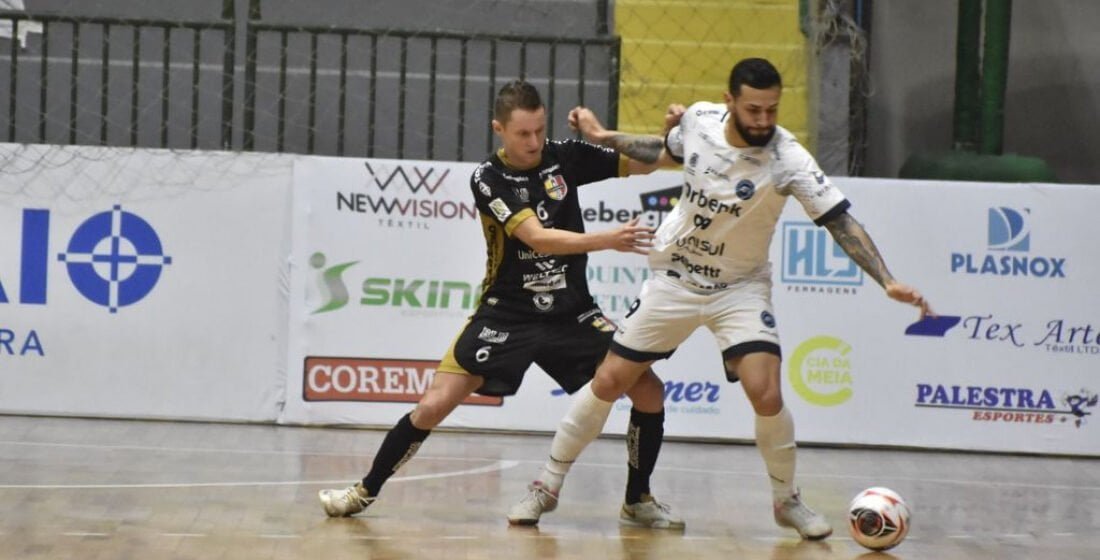 Tubarão Futsal encerra a primeira fase do Estadual com empate fora de casa
