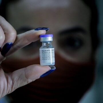 Adolescentes serão vacinados contra a covid-19 a partir de setembro em SC Adolescentes serão vacinados contra a covid-19 a partir de setembro em SC