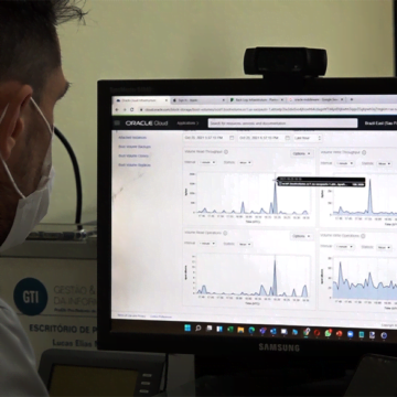 Fundação Unisul migra base de dados para sistema de armazenamento em nuvem Fundação Unisul migra base de dados para sistema de armazenamento em nuvem