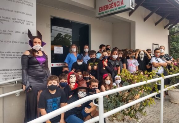 Halloween Solidário: estudantes participam de ação em prol do Hospital São José, em São Martinho