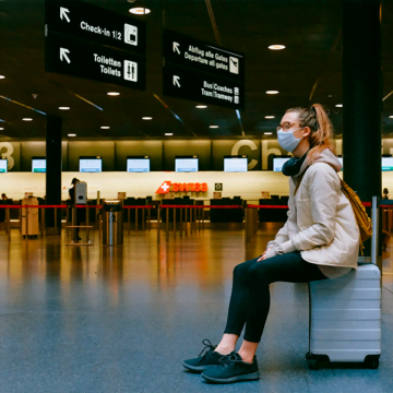 Intervalo entre doses da vacina será menor para quem for viajar ao exterior Intervalo entre doses da vacina será menor para quem for viajar ao exterior