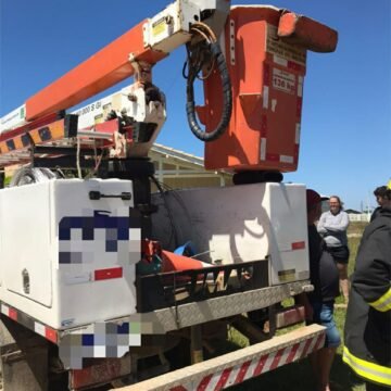 Homem de 56 anos é encontrado morto dentro de cesta de elevação de caminhonete