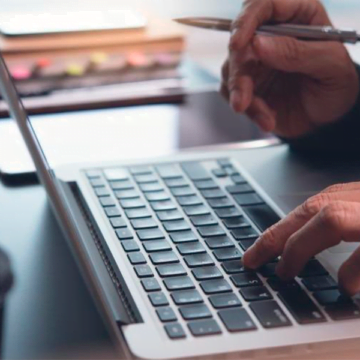 Prefeitura de Laguna implanta sistema de transformação digital