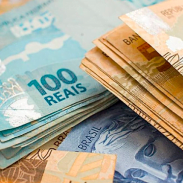 Golpe milionário engana 215 idosos em SC e outros quatro estados