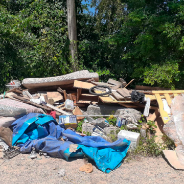 Descarte incorreto de lixo é denunciado em Tubarão