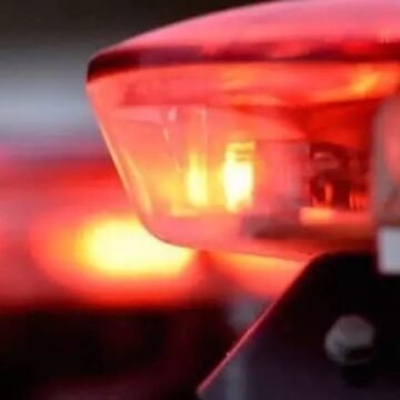 Homem agride mãe e padrasto em Tubarão