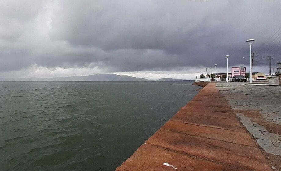 SC entra em alerta para temporais e temperatura chegará a 34°C neste sábado