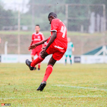 Irmãos de Capivari de Baixo são aprovados em peneiras do Flamengo e Internacional Irmãos de Capivari de Baixo são aprovados em peneiras do Flamengo e Internacional