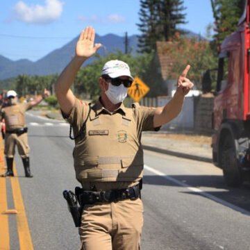 Polícia Militar Rodoviária dá início à Operação Alegria para fiscalização durante o carnaval Polícia Militar Rodoviária dá início à Operação Alegria para fiscalização durante o carnaval