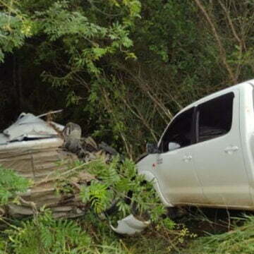 Motorista morre após colisão frontal em Pedras Grandes
