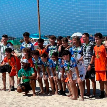 Categoria sub-13 do Tubarão Futsal é vice-campeã de torneio em Laguna Categoria sub-13 do Tubarão Futsal é vice-campeã de torneio em Laguna