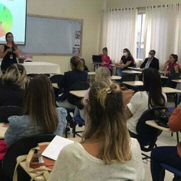 APAE de Tubarão deverá se tornar modelo de capacitação em educação especial da FCEE APAE de Tubarão deverá se tornar modelo de capacitação em educação especial da FCEE
