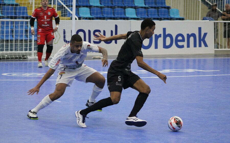 De virada, Tubarão Futsal vence o São Lourenço na estreia do Campeonato Estadual