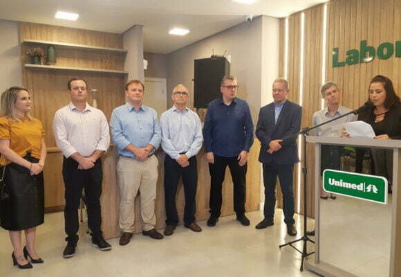 Unimed inaugura unidade laboratorial em Tubarão