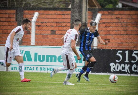 Atlético Tubarão empata com o Blumenau na estreia da Série B do Catarinense