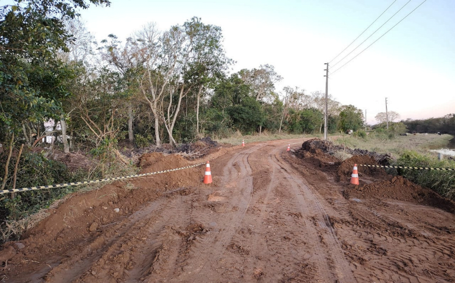 Trânsito na rodovia Ageu Medeiros é restabelecido, mas condições da estrada ainda exigem cuidado