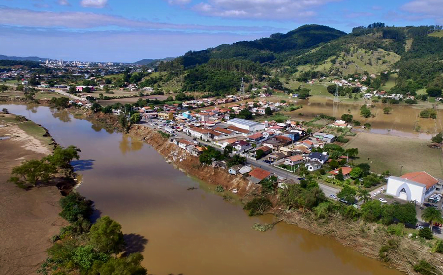 Mais de 220 casas foram danificadas durante as chuvas em Tubarão