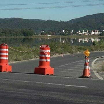 Rodovia Ivane Fretta é liberada para tráfego; Serra do Corvo Branco segue interditada Rodovia Ivane Fretta é liberada para tráfego; Serra do Corvo Branco segue interditada