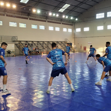 Tubarão Futsal entra em quadra contra o Joinville nesta sexta-feira, fora de casa