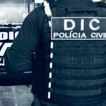 Homem de 30 anos é preso suspeito de furtar carretas e extorquir empresários
