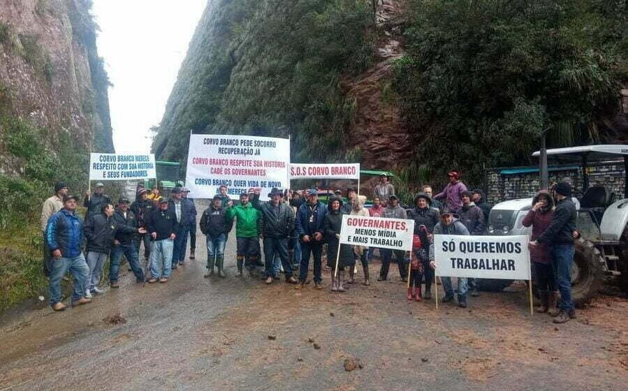 Manifestantes pedem agilidade na liberação da Serra do Corvo Branco; VÍDEO