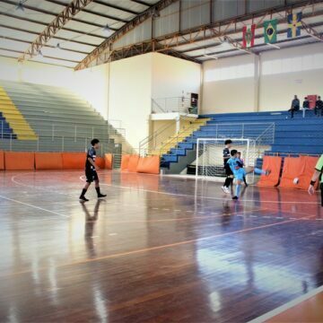 Cerca de 700 estudantes participam da Regional da Olesc em Capivari de Baixo