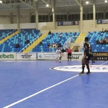 Tubarão Futsal recebe o campeão da Taça Brasil na semifinal do Estadual Tubarão Futsal recebe o campeão da Taça Brasil na semifinal do Estadual