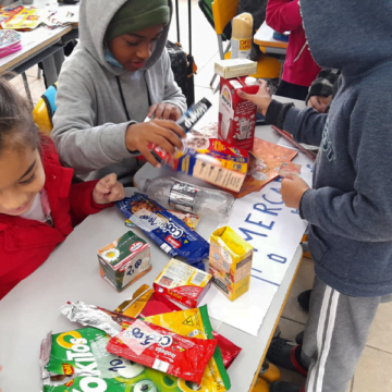 Escolas de Tubarão realizam atividades sobre educação financeira Escolas de Tubarão realizam atividades sobre educação financeira