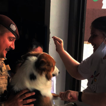 Alunos da APAE de Tubarão visitam instalações do 5º Batalhão de Polícia Militar