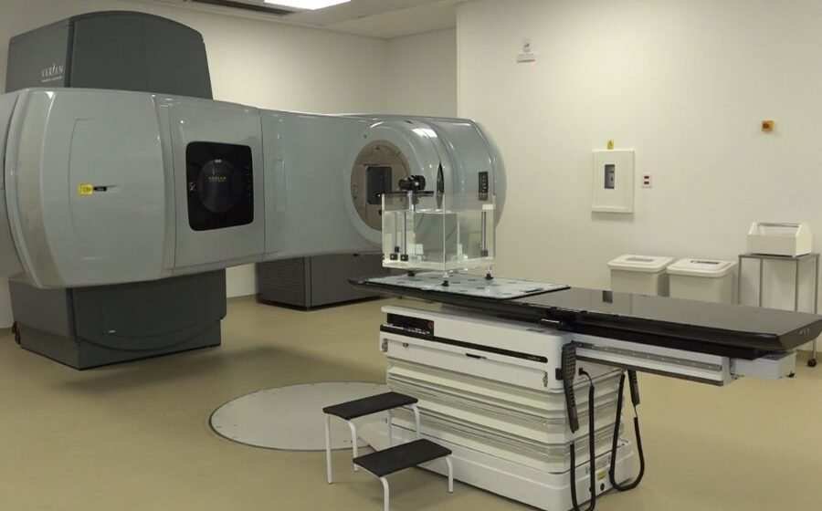 Pacientes começam a realizar sessões de radioterapia no HNSC