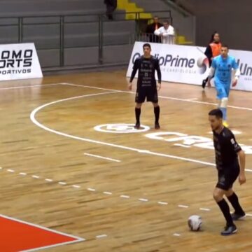 Tubarão Futsal perde para o Blumenau pelo Campeonato Estadual Tubarão Futsal perde para o Blumenau pelo Campeonato Estadual