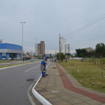Avenida de Tubarão começa a ser preparada para o Desfile Cívico