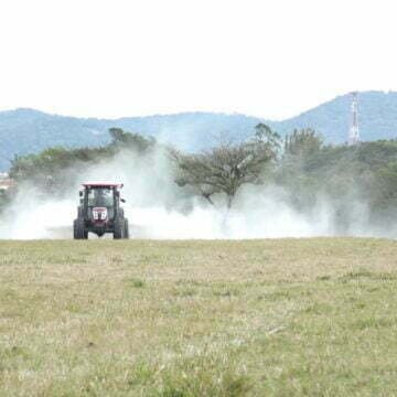 Prefeitura de Jaguaruna cria programa de distribuição de calcário aos produtores