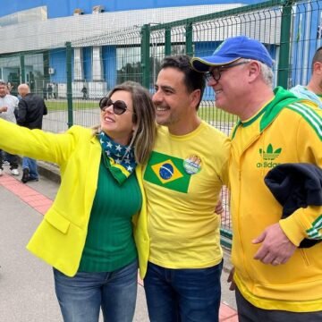 Candidato Soratto comemora 7 de setembro nos desfiles de Tubarão e Jaguaruna Candidato Soratto comemora 7 de setembro nos desfiles de Tubarão e Jaguaruna