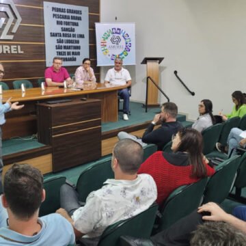 Assembleia discute cirurgias eletivas e atendimentos na área da saúde na Amurel Assembleia discute cirurgias eletivas e atendimentos na área da saúde na Amurel