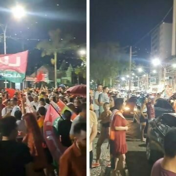 Apoiadores comemoram vitória de Lula no Centro de Tubarão; VÍDEO Apoiadores comemoram vitória de Lula no Centro de Tubarão; VÍDEO