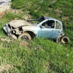 Capotamento deixa motorista ferido na BR-101, em Pescaria Brava