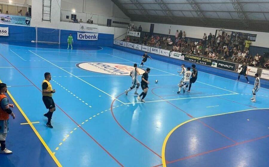 Tubarão Futsal empata com São Francisco e assume vice-liderança do Campeonato Estadual