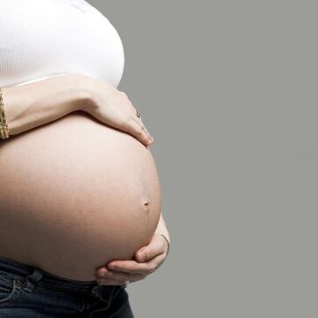 Pesquisa brasileira detecta plástico em placentas e cordões umbilicais Pesquisa brasileira detecta plástico em placentas e cordões umbilicais