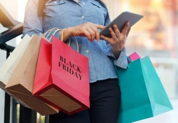 Procon de Tubarão faz orientações para compras na Black Friday