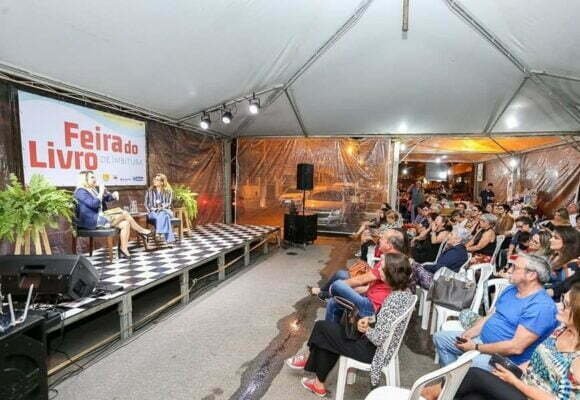 Feira do Livro de Imbituba ocorre nesta sexta-feira e sábado