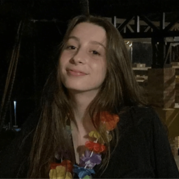 Jovem de 19 anos natural de Pescaria Brava morre após ser atropelada em Florianópolis