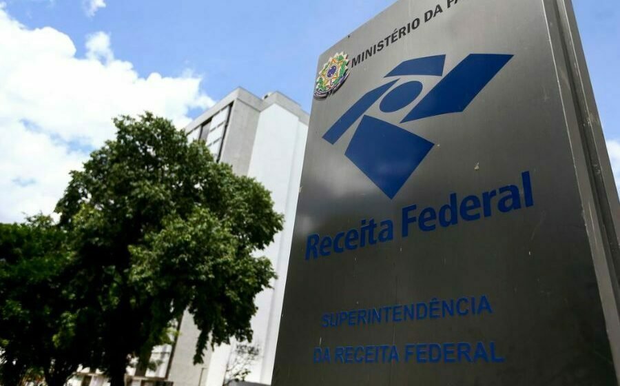 Receita Federal alerta contribuintes sobre falsas mensagens na internet