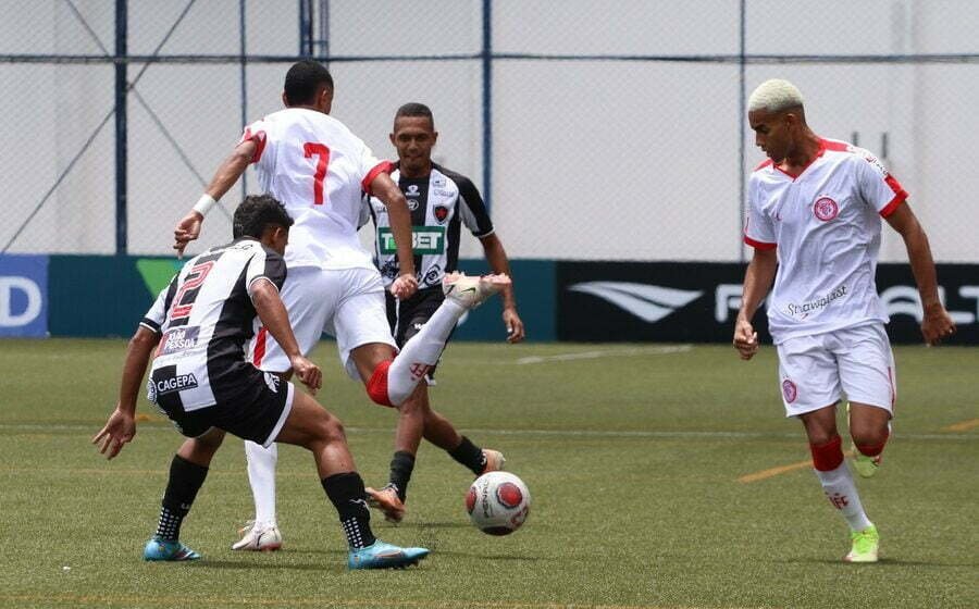 Hercílio Luz vence Botafogo-PB e avança para a terceira fase da Copinha