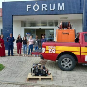 Bombeiros recebem novos equipamentos com recursos da comarca de Armazém