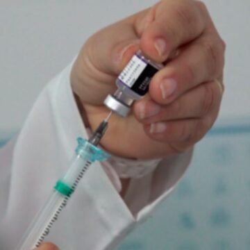 Apenas 8% dos tubaronenses acima de 70 anos receberam a vacina bivalente contra a Covid-19