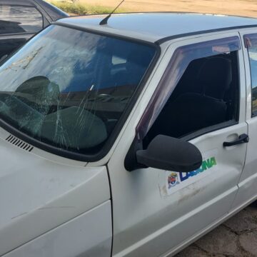 Jovem de 21 anos é detido suspeito de danificar veículos da Prefeitura de Laguna Jovem de 21 anos é detido suspeito de danificar veículos da Prefeitura de Laguna