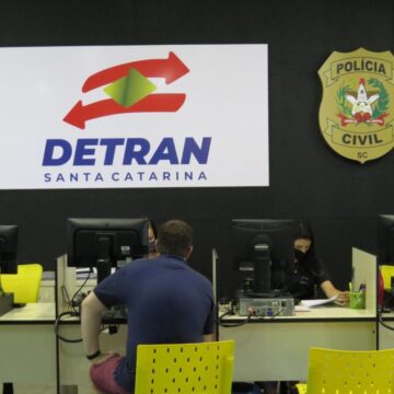 Detran/SC alerta para golpe de site falso oferecendo desconto no IPVA