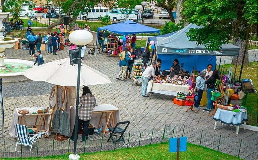 Final de semana de feira, caminhada, teatro e dança no Mercado Público de Laguna