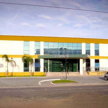 Homem que tentou esfaquear vítima através de janela é condenado